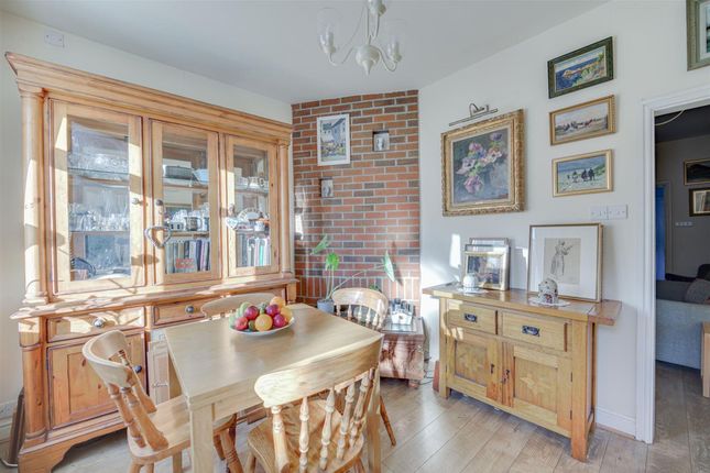 36 Holmes Chapel Road, Congleton photo 2