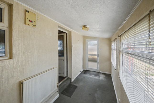 16 Arlesey Road, Hitchin photo 4