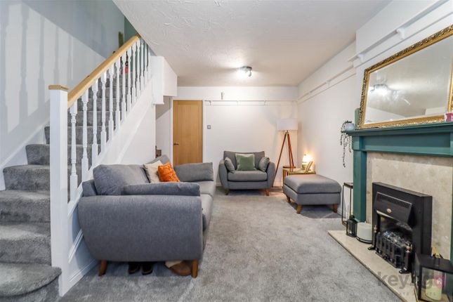 12, Fanshaw Avenue, Sheffield photo 3