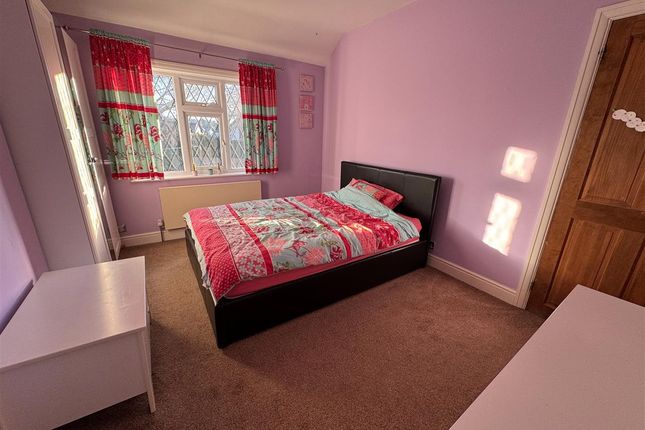 Semi-detached house to rent in Lonsdale Road, Walsall