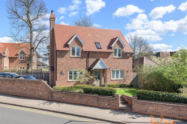 Thumbnail Detached house for sale in Stonecross, St.Albans