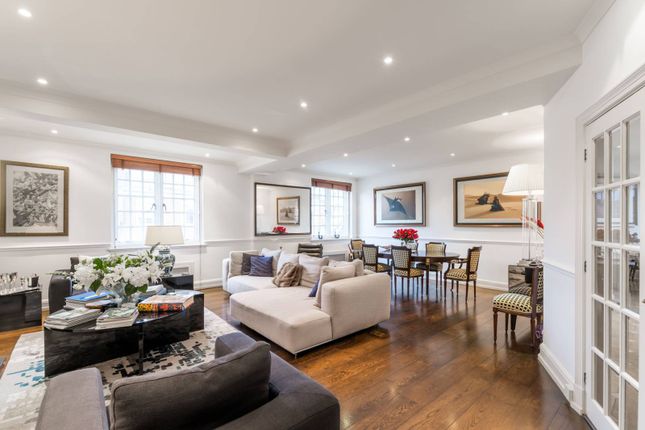 Thumbnail Flat for sale in Sloane Street, Knightsbridge, London