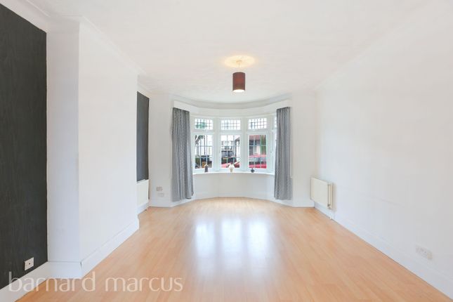 Fairlands Avenue, THORNTON HEATH photo 2