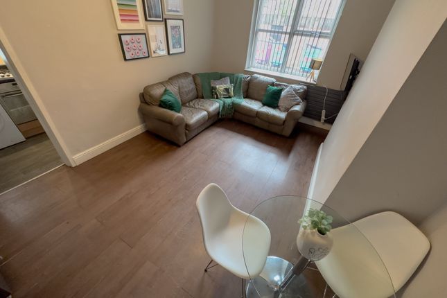 Shared accommodation to rent in Sheil Road, Fairfield, Liverpool