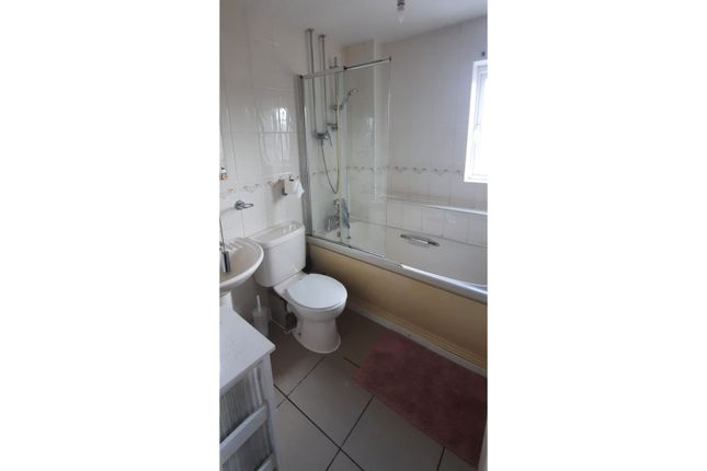 Town house for sale in Quintonside, Northampton