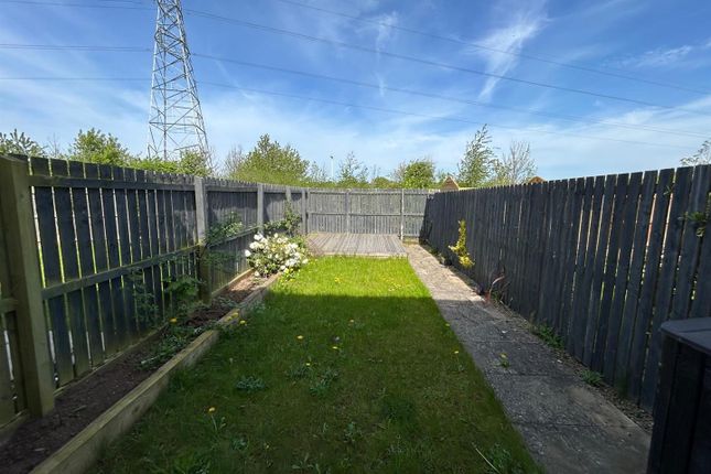 11, Bobbin Crescent, Darlington photo 2