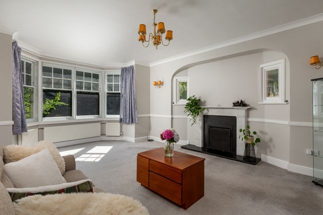 Spadeoak, 4, Balcombe Road, Surrey photo 2