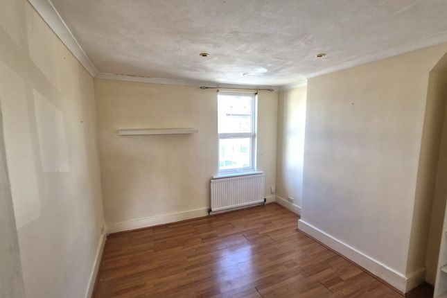 40, St. Albans Road, Dartford photo 5