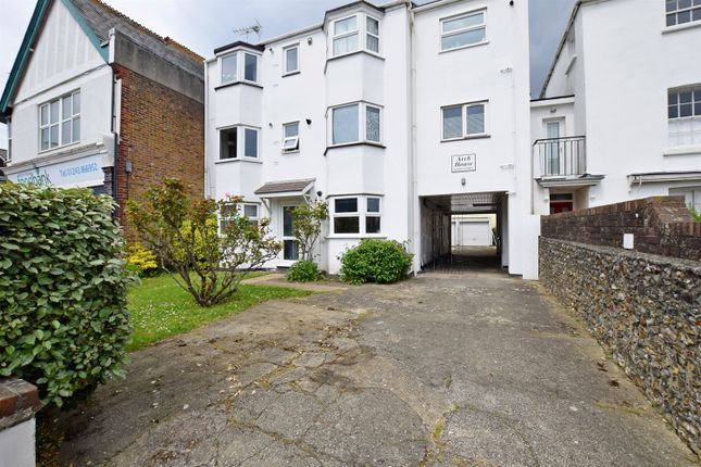 Thumbnail Flat to rent in Flat 1/Arch House, 20 West Street, Bognor Regis, West Sussex