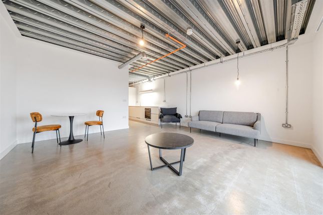 Apartment 45, District Lofts, Happy Walk, Leeds photo 3