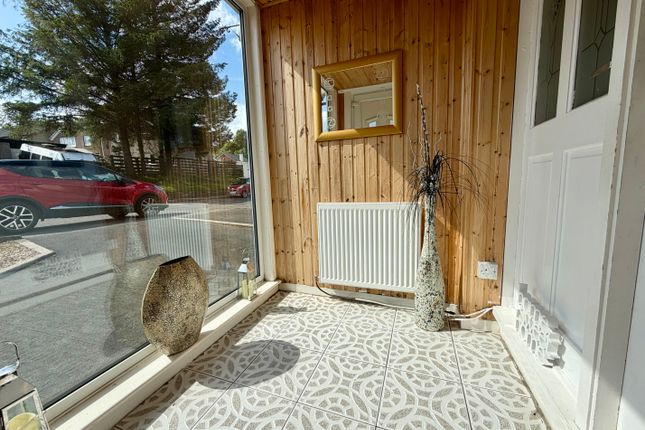 1 Abbots Terrace, Airdrie photo 2