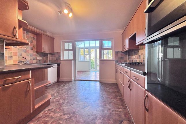 11b, Hayes Lane, Horsham photo 4