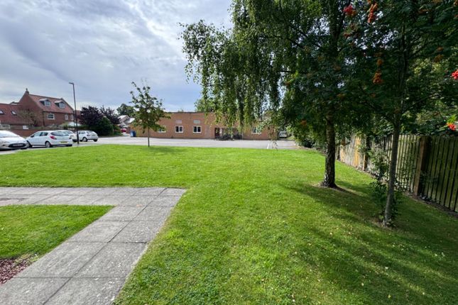 26, Rymers Court, Darlington photo 3