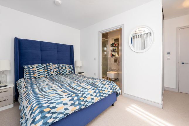 End terrace house for sale in French Yard, Bristol