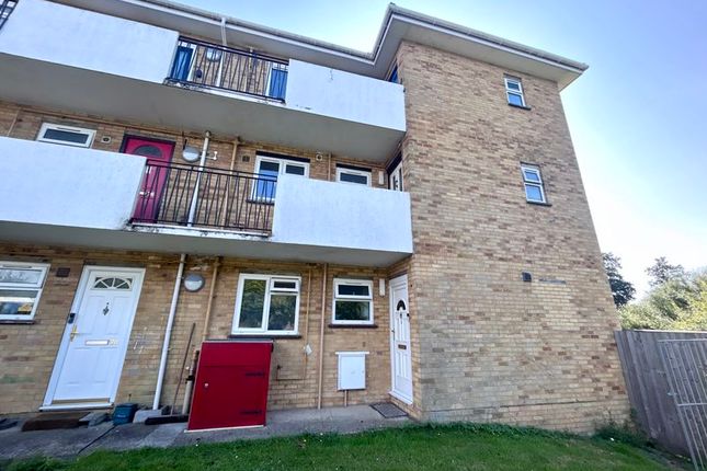 Thumbnail Flat for sale in Garden Way, Newport