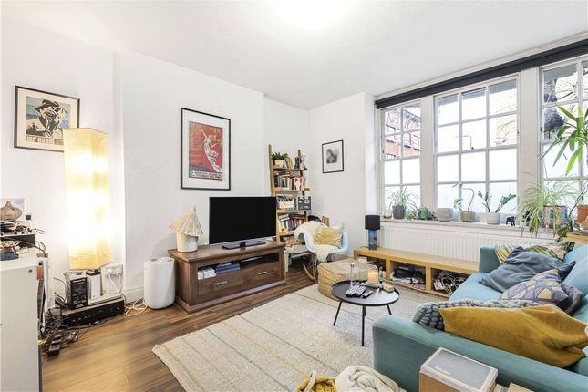 Flat for sale in Sylvester Road, London
