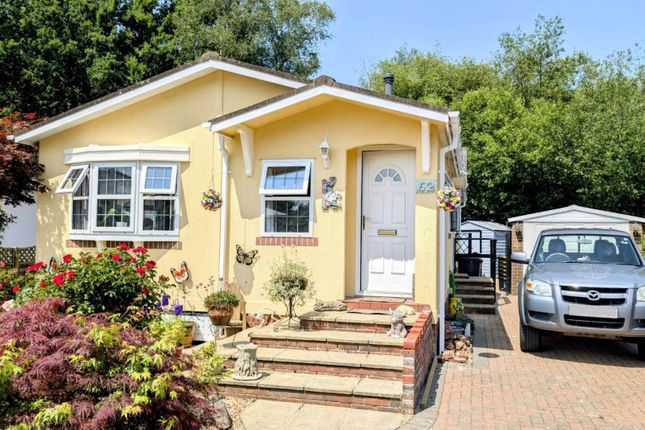 2-bed caravan on 62, Whitehill Park, Bordon, £215,000