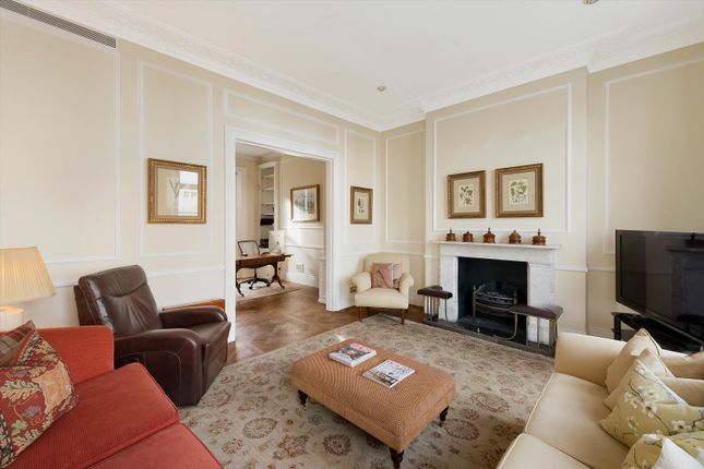 Thumbnail Town house for sale in Walpole Street, London