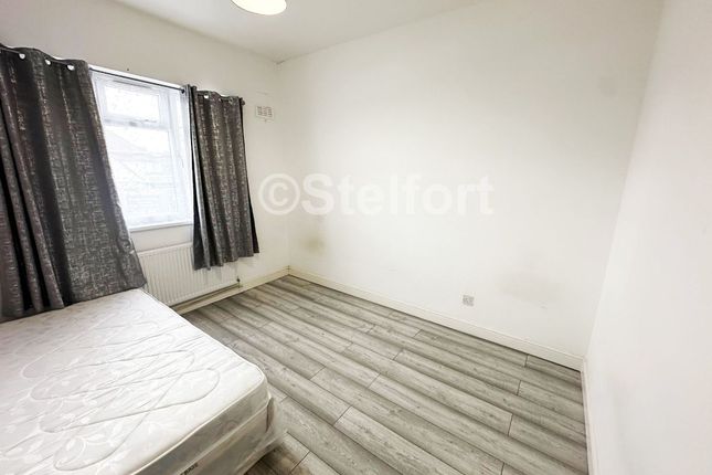 425a Bromley Road, Bromley photo 5