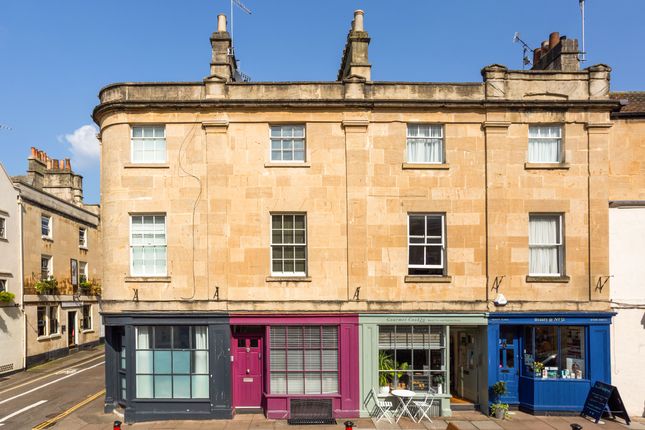 End terrace house for sale in Monmouth Street, Bath