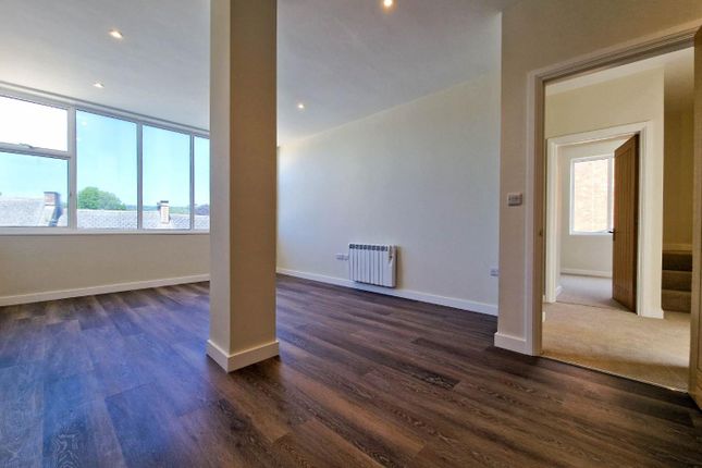 Apartment 4, Imperial House, Stroud photo 3
