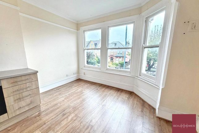62 Pelham Road, Gravesend photo 2