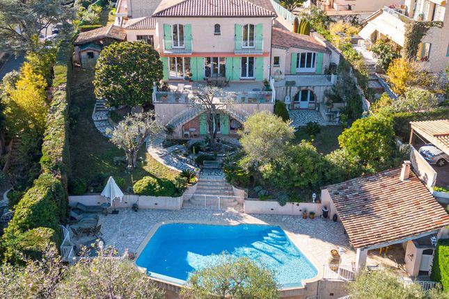 Thumbnail Villa for sale in Cagnes Sur Mer, Antibes Area, French Riviera