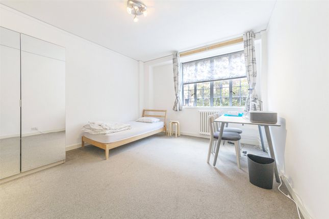 Studio for sale in Russell Court, Woburn Place, London WC1H