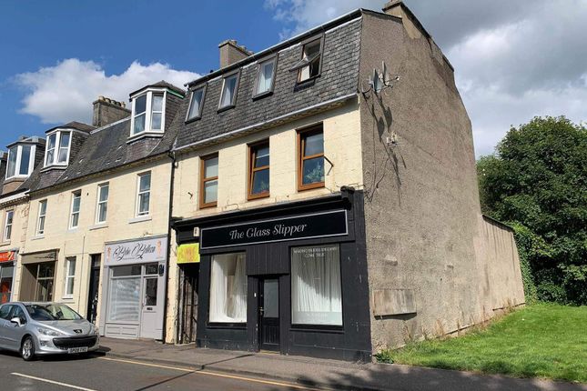Retail premises to let in 68 Chalmers Street, Dunfermline