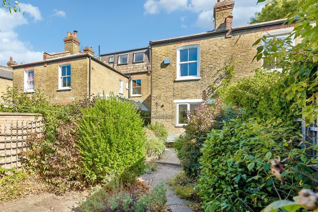 60, Alwyn Avenue, London photo 3