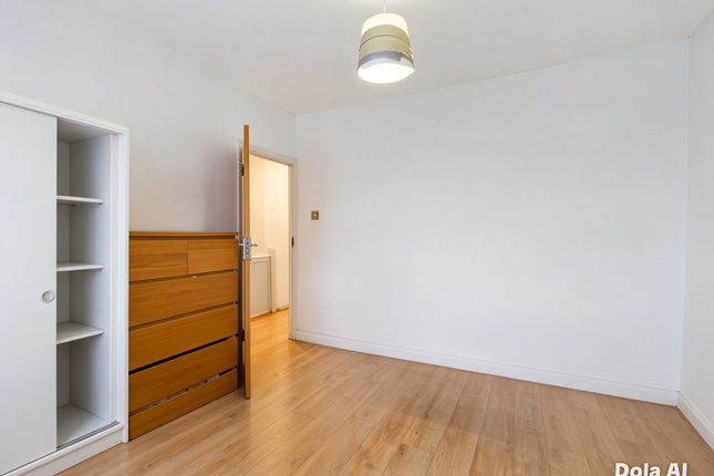 94, York Road, Edmonton photo 4