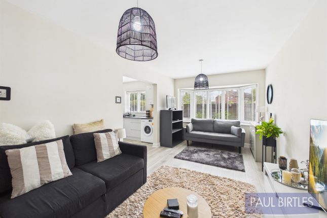 19 Legwood Court, Flixton Road, Manchester photo 2