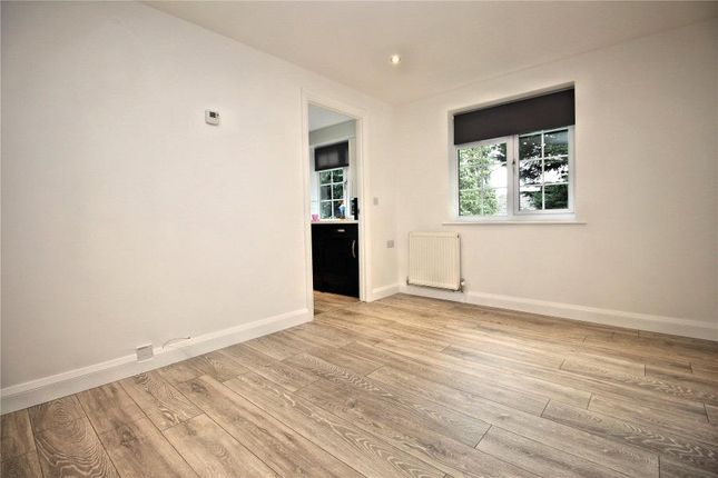 4, Chartwell, Woking photo 3
