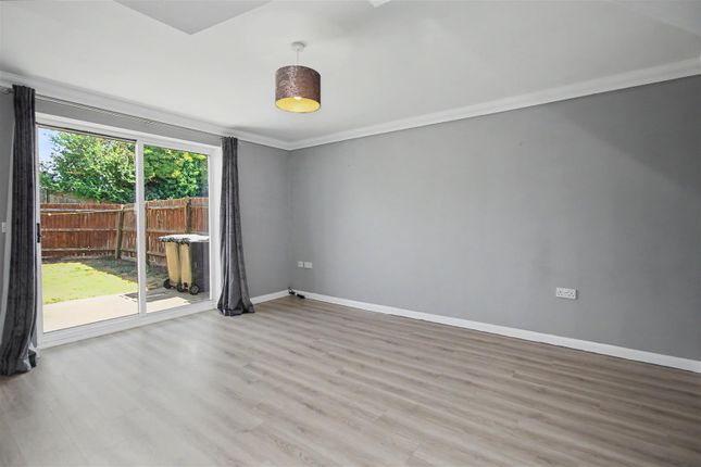 26, Furnace Drive, Thrapston photo 4
