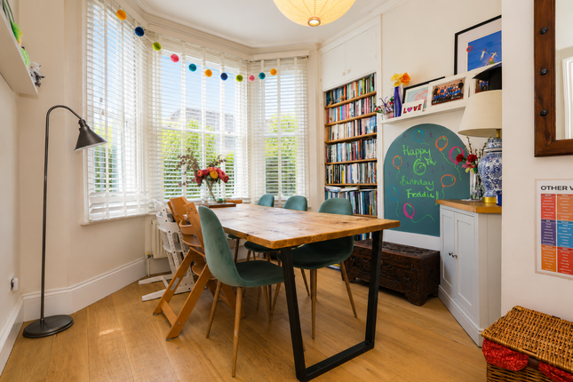 3 Chaucer Road, London photo 3