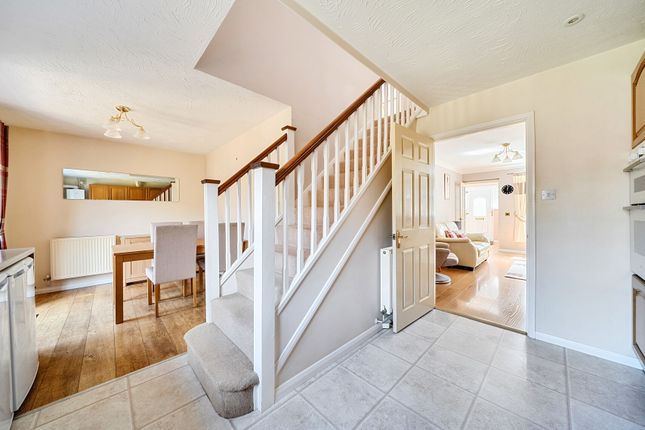 5, Lapwing Court, Stroud photo 4