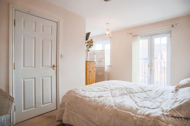 Town house for sale in Grasmere Drive, Bury