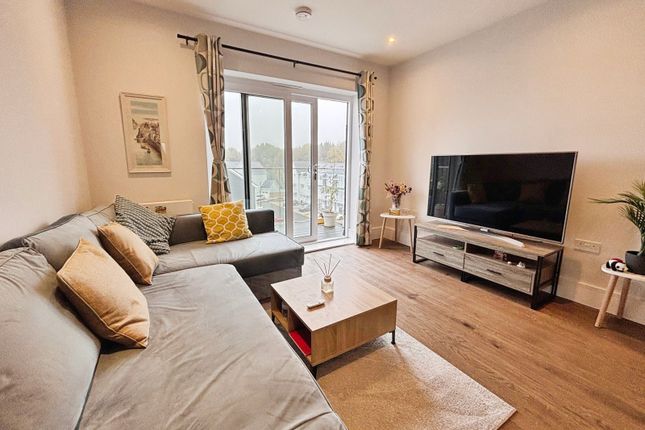Flat 14, 18, Fairhaven Drive, Berkshire photo 3