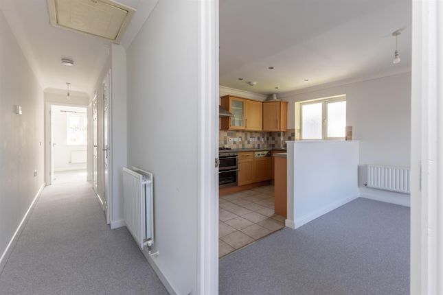Flat 8 Colben Court, Rafati Way, Bexhill-On-Sea photo 4
