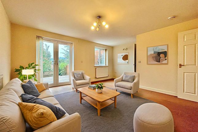 11, Lining Wood, Mitcheldean photo 2