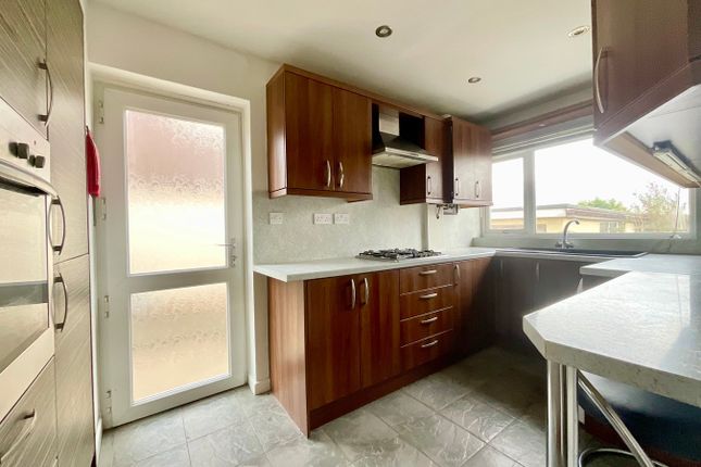 8, Eastfield Road, Newport photo 4