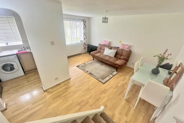 Mews house for sale in Acorn Court, Toxteth, Liverpool