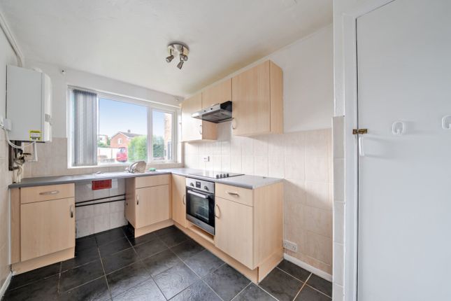 30, Dellfield Avenue, Lincoln photo 3