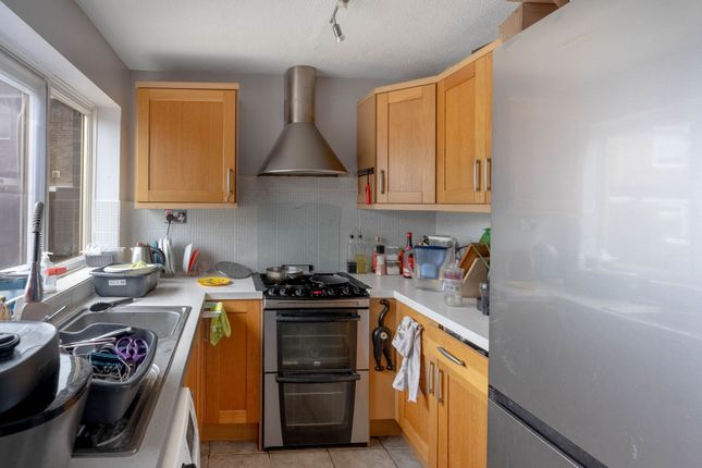 25 Priory Avenue, Cambridge photo 3