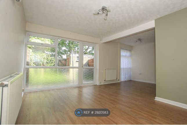 Mortlock Avenue, Cambridge photo 2