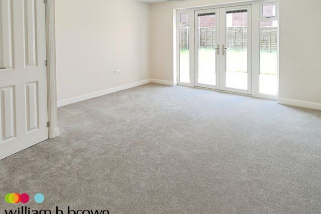 7, Skelton Drive, Bury St Edmunds photo 2