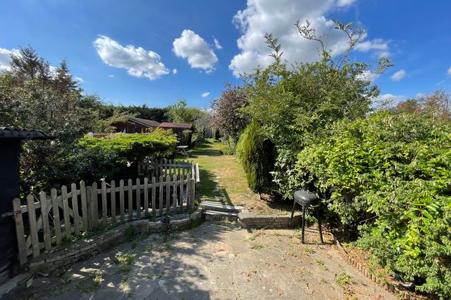 251, Westbourne Grove, Westcliff-on-Sea photo 2