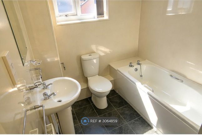 Berwig Court, Coedpoeth, Wrexham photo 3
