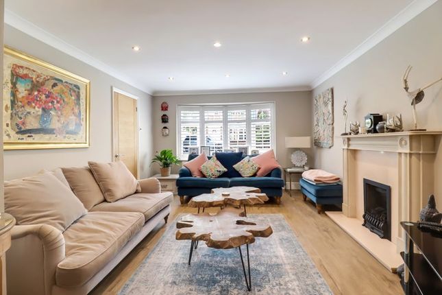 13, Chewter Lane, Windlesham photo 4
