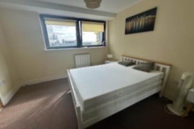 Flat 89, Millharbour, London photo 4